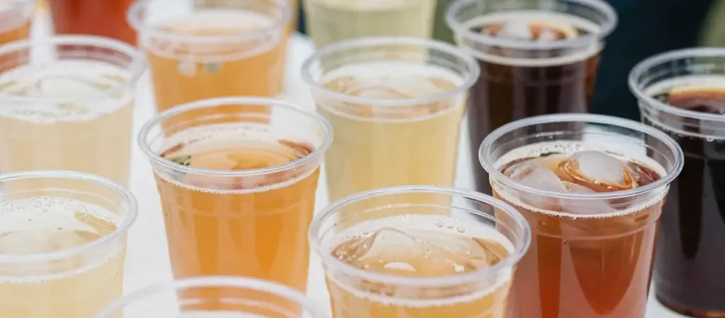 Why Every Beverage Business Needs 16 Oz Clear Plastic Cups